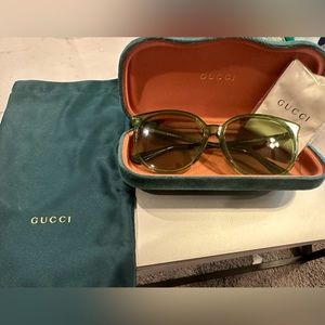 Green Gucci Sunglasses 🕶️